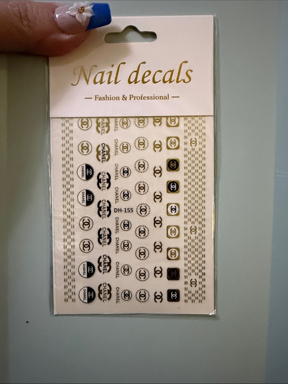 Nail Decals Sticker Sheet in Gold & Black - Fashion & Professional